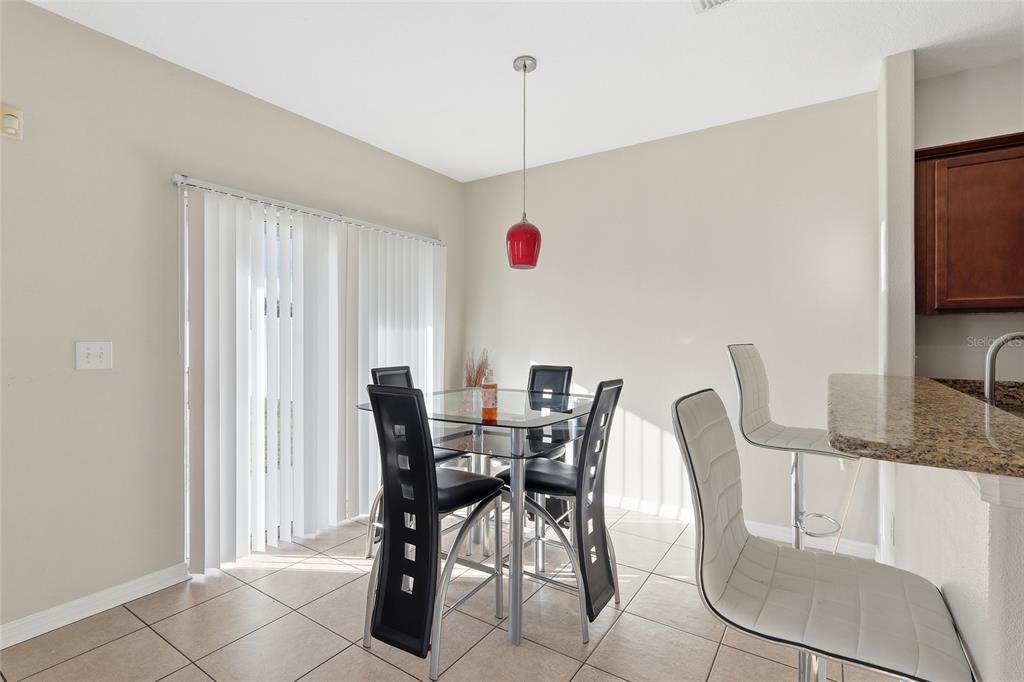 For Sale: $290,000 (3 beds, 2 baths, 1588 Square Feet)