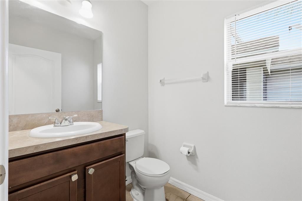 For Sale: $290,000 (3 beds, 2 baths, 1588 Square Feet)