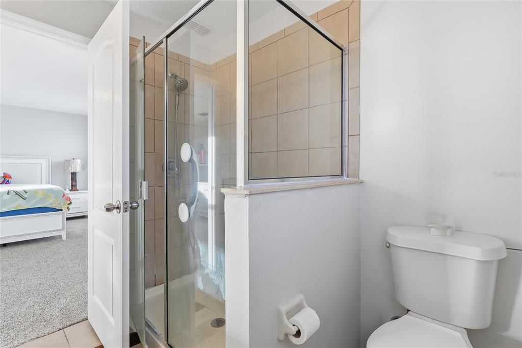 For Sale: $290,000 (3 beds, 2 baths, 1588 Square Feet)