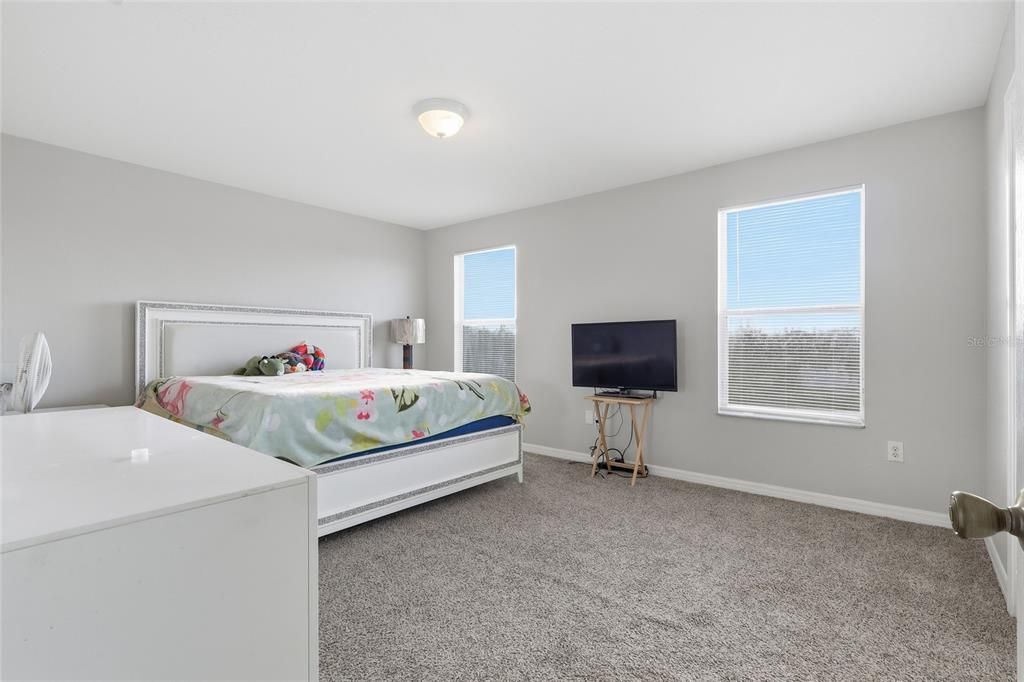 For Sale: $290,000 (3 beds, 2 baths, 1588 Square Feet)