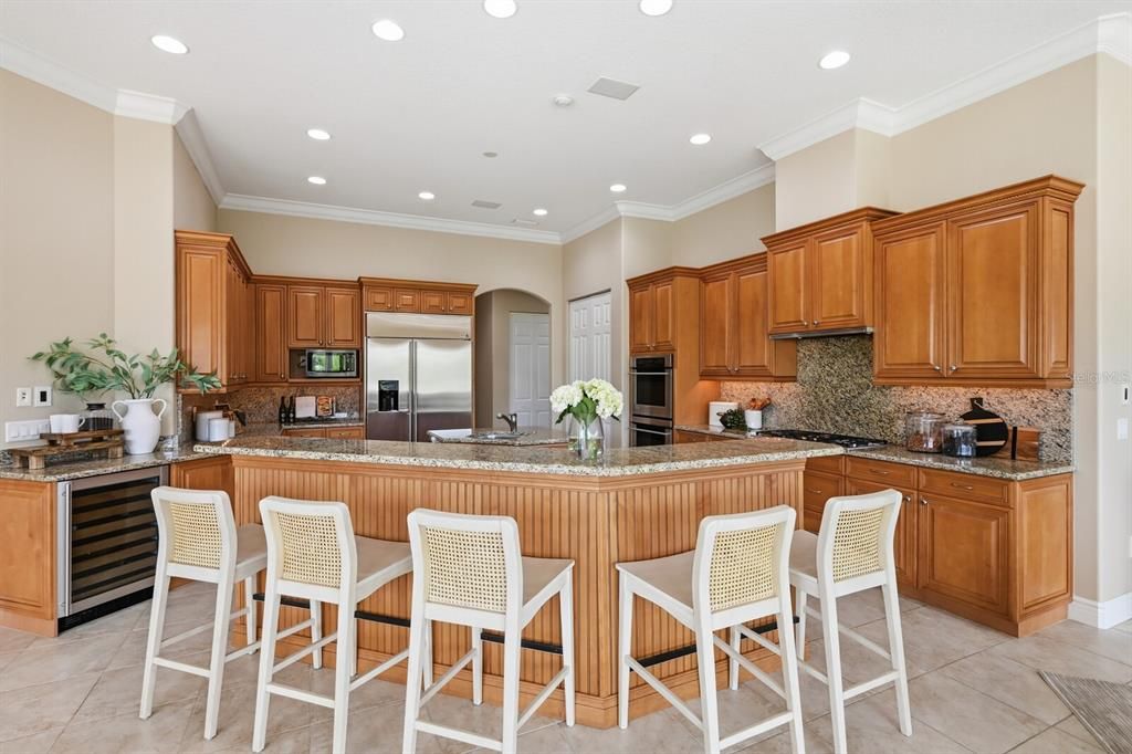 Activo con contrato: $5,295,000 (5 camas, 5 baños, 5240 Pies cuadrados)