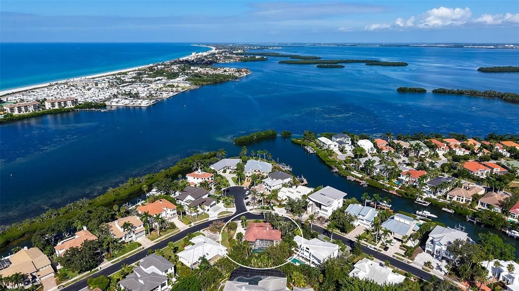 На продажу: $1,575,000 (3 спален, 3 ванн, 2758 Квадратных фут)