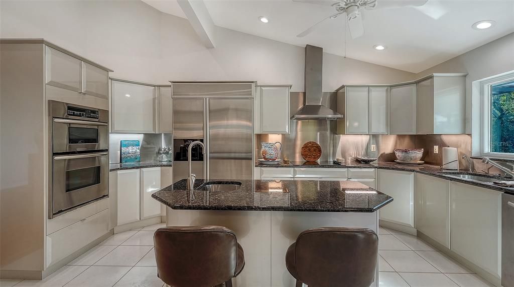 На продажу: $1,575,000 (3 спален, 3 ванн, 2758 Квадратных фут)