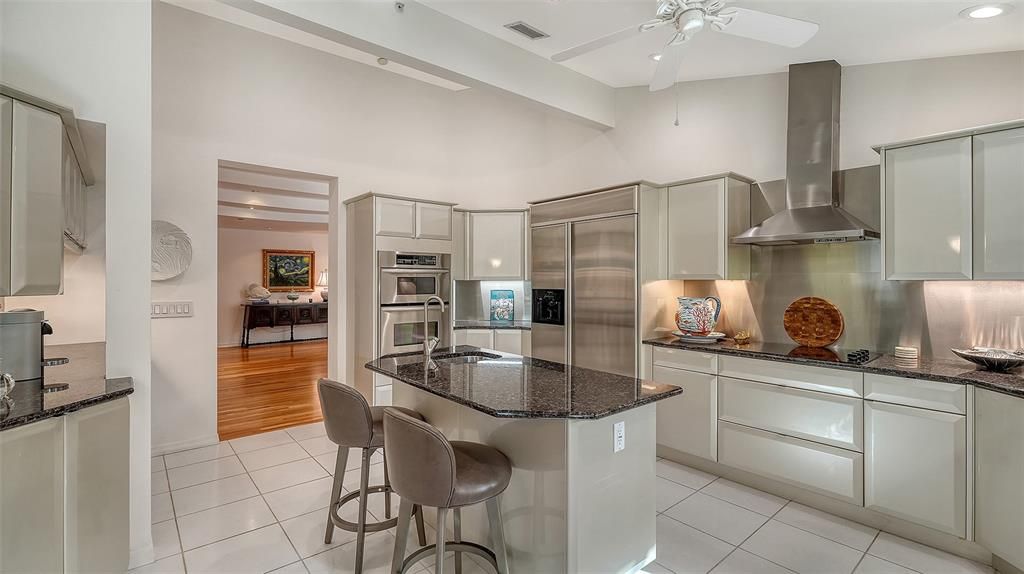 На продажу: $1,575,000 (3 спален, 3 ванн, 2758 Квадратных фут)