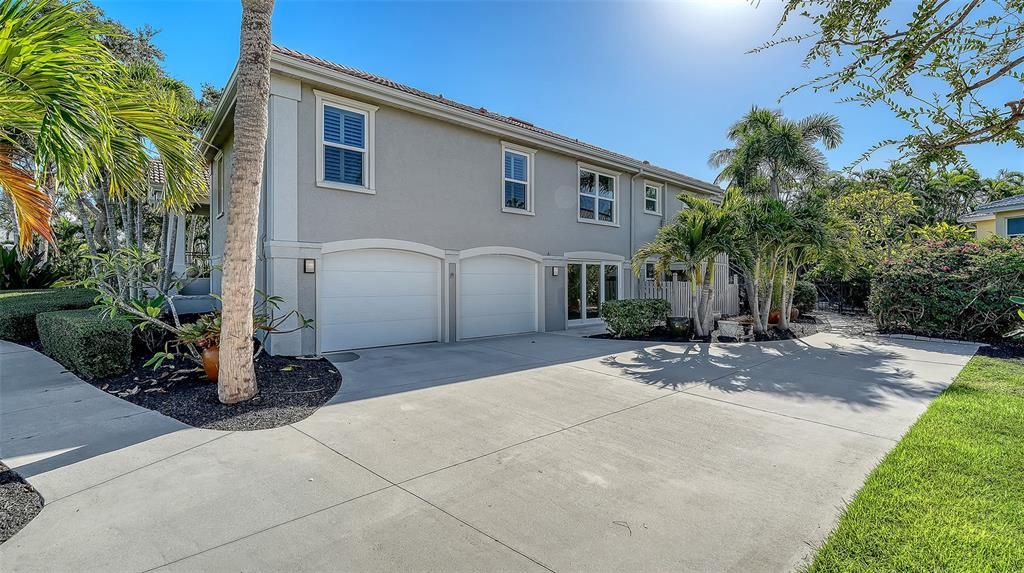 На продажу: $1,575,000 (3 спален, 3 ванн, 2758 Квадратных фут)