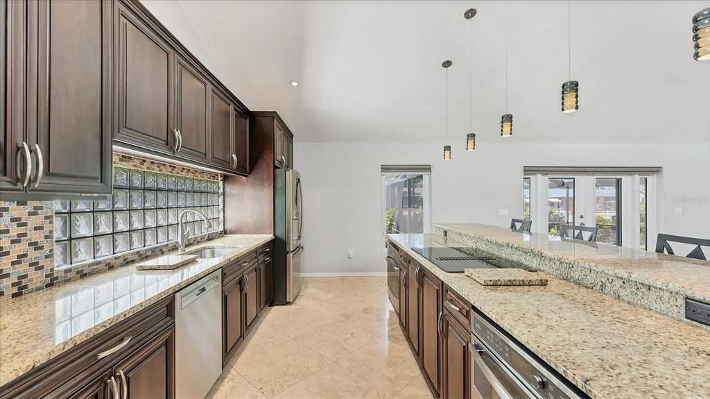 待售: $799,900 (3 贝兹, 2 浴室, 1708 平方英尺)