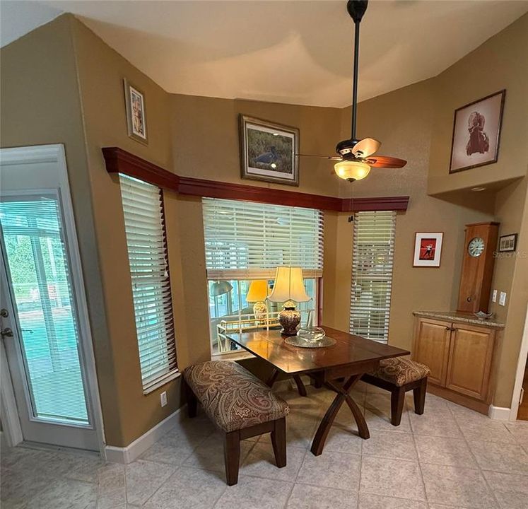 На продажу: $425,000 (3 спален, 2 ванн, 2174 Квадратных фут)