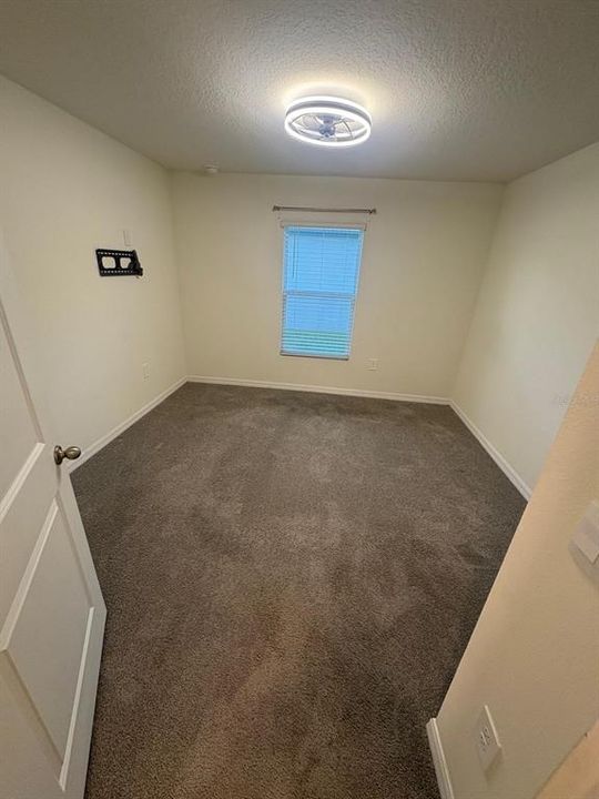 В аренду: $2,200 (4 спален, 2 ванн, 1828 Квадратных фут)