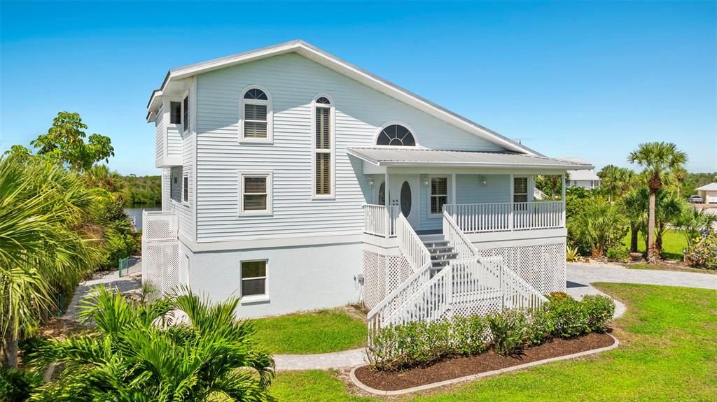 For Sale: $849,900 (4 beds, 3 baths, 4118 Square Feet)