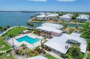 For Sale: $849,900 (4 beds, 3 baths, 4118 Square Feet)