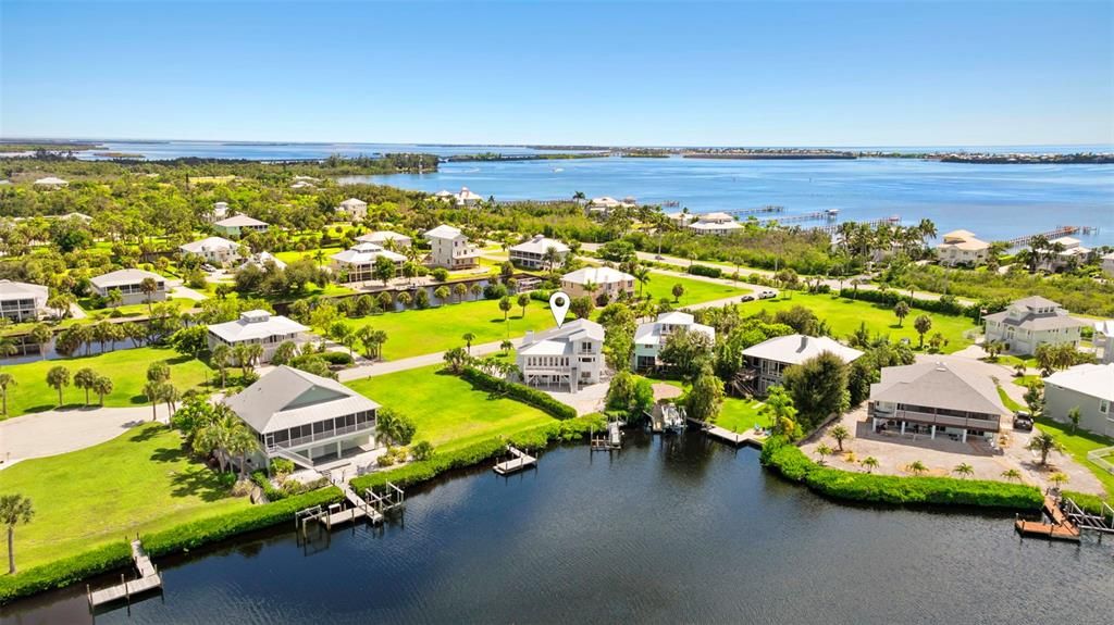 For Sale: $849,900 (4 beds, 3 baths, 4118 Square Feet)