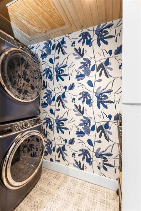 For Sale: $1,194,000 (3 beds, 2 baths, 2675 Square Feet)