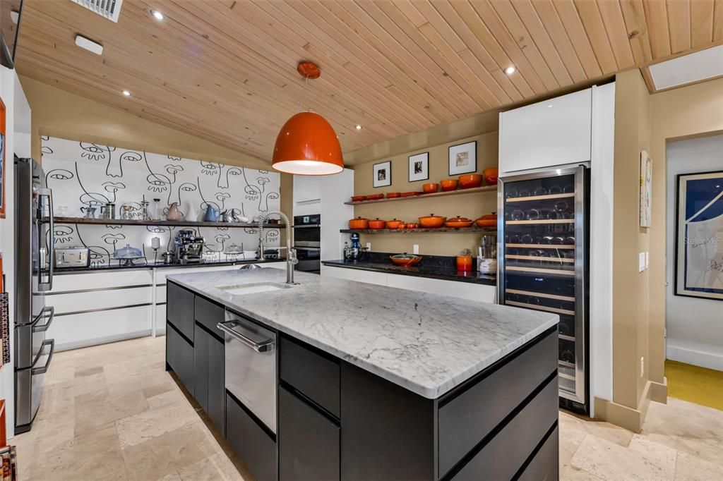 For Sale: $1,194,000 (3 beds, 2 baths, 2675 Square Feet)