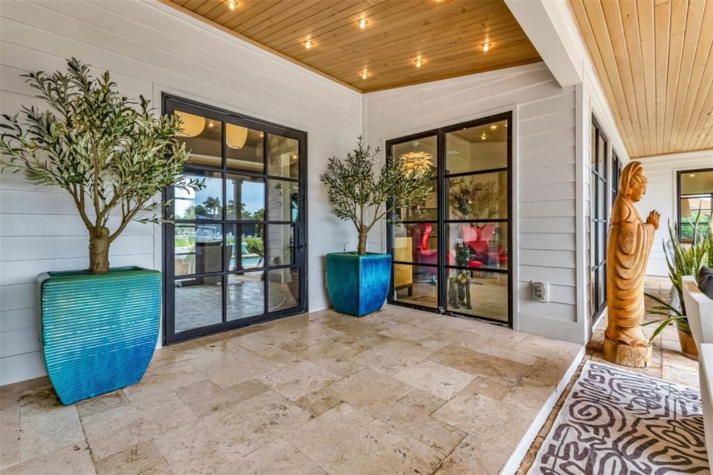 For Sale: $1,194,000 (3 beds, 2 baths, 2675 Square Feet)