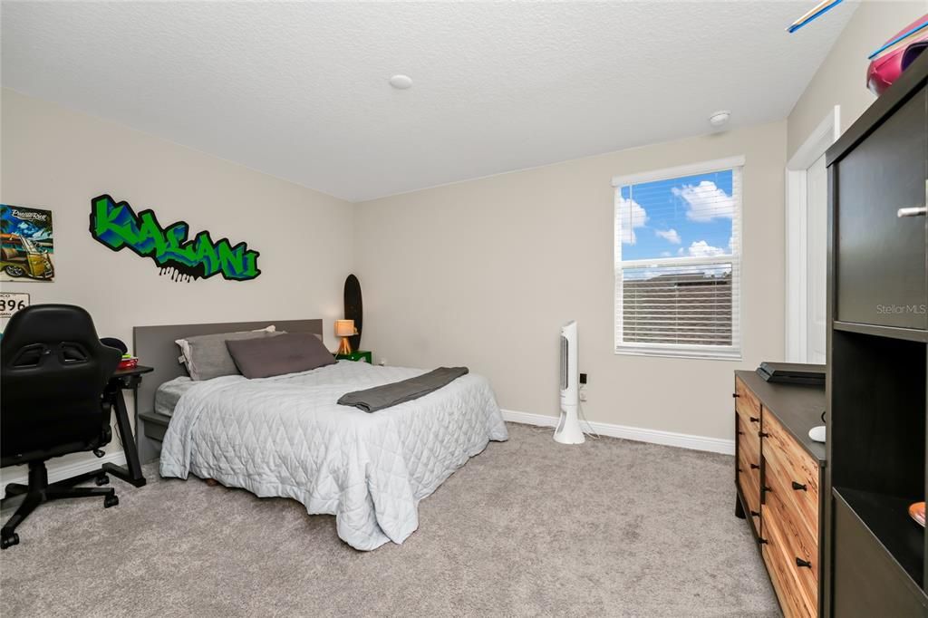 На продажу: $625,000 (5 спален, 3 ванн, 3359 Квадратных фут)