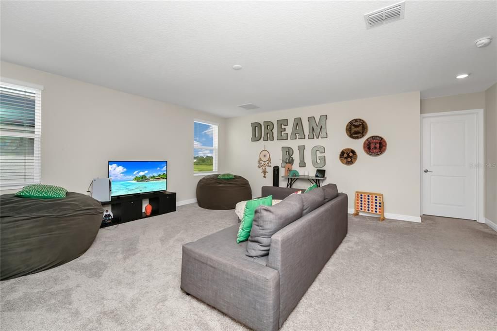 На продажу: $625,000 (5 спален, 3 ванн, 3359 Квадратных фут)