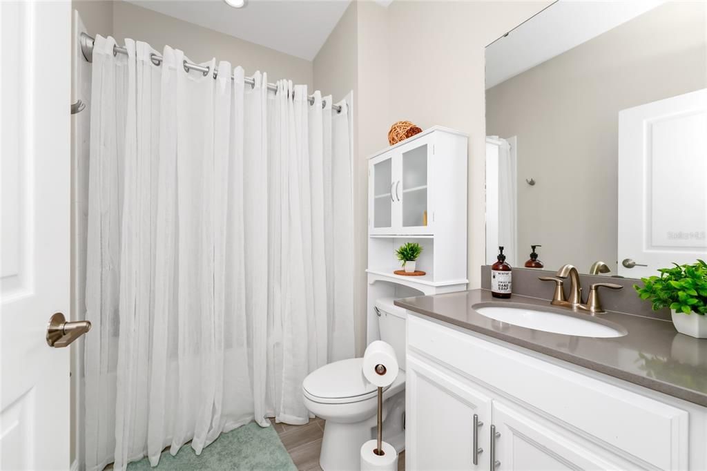 На продажу: $625,000 (5 спален, 3 ванн, 3359 Квадратных фут)