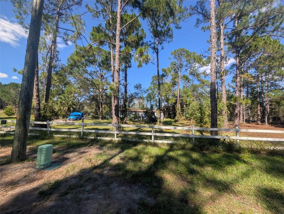 For Sale: $410,000 (4 beds, 2 baths, 1904 Square Feet)