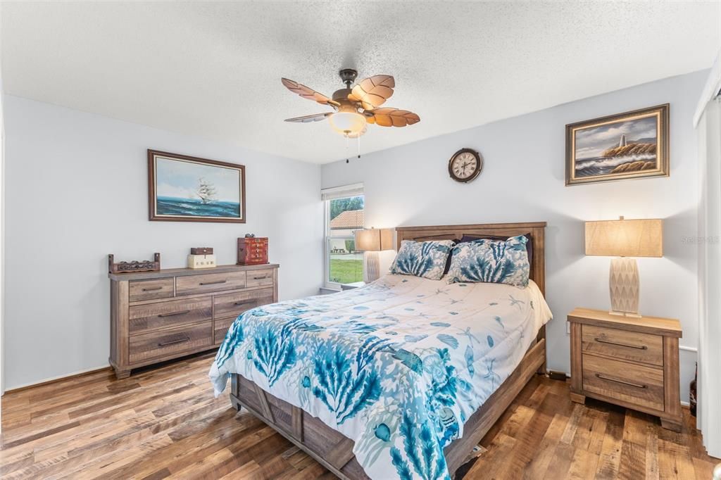 待售: $249,900 (2 贝兹, 2 浴室, 1128 平方英尺)