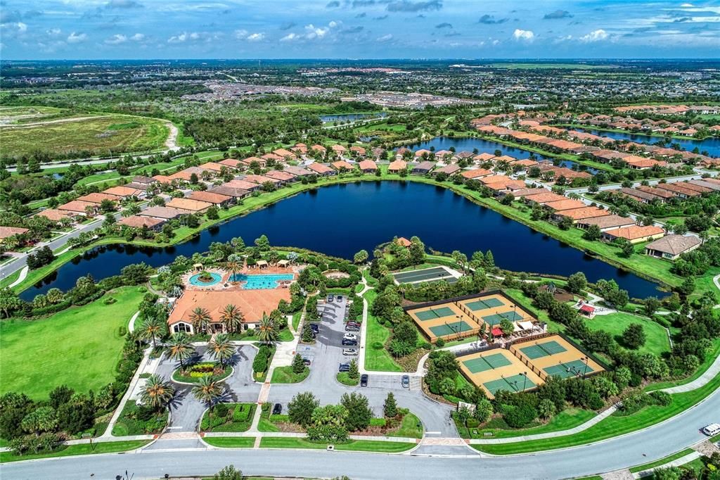 For Sale: $1,075,000 (3 beds, 3 baths, 2862 Square Feet)