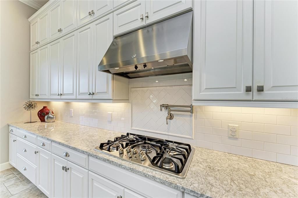 For Sale: $1,075,000 (3 beds, 3 baths, 2862 Square Feet)