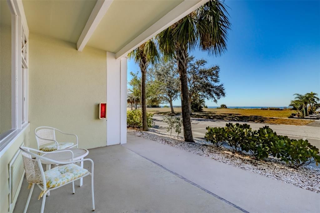 For Sale: $141,000 (1 beds, 1 baths, 445 Square Feet)