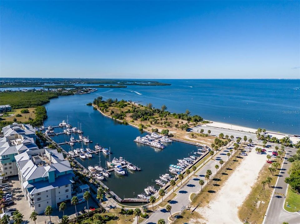 For Sale: $141,000 (1 beds, 1 baths, 445 Square Feet)