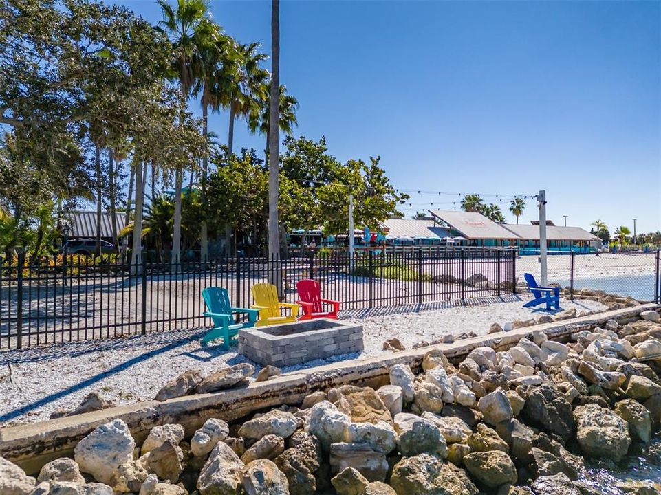 For Sale: $141,000 (1 beds, 1 baths, 445 Square Feet)