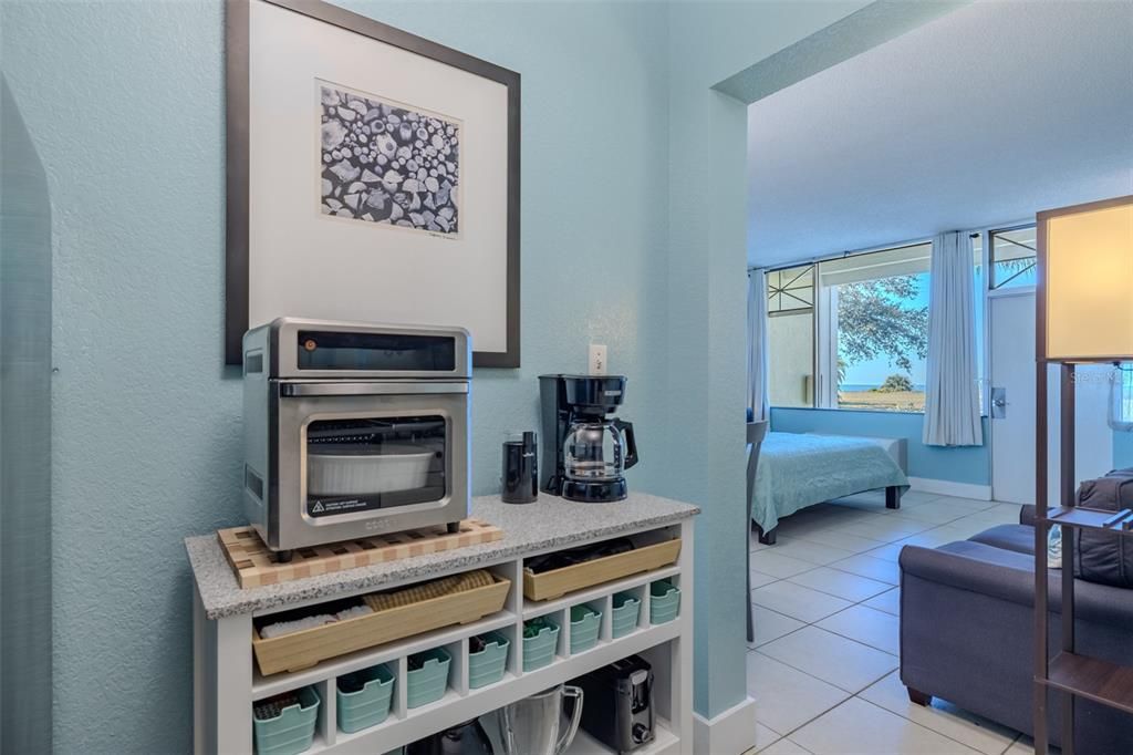 For Sale: $141,000 (1 beds, 1 baths, 445 Square Feet)