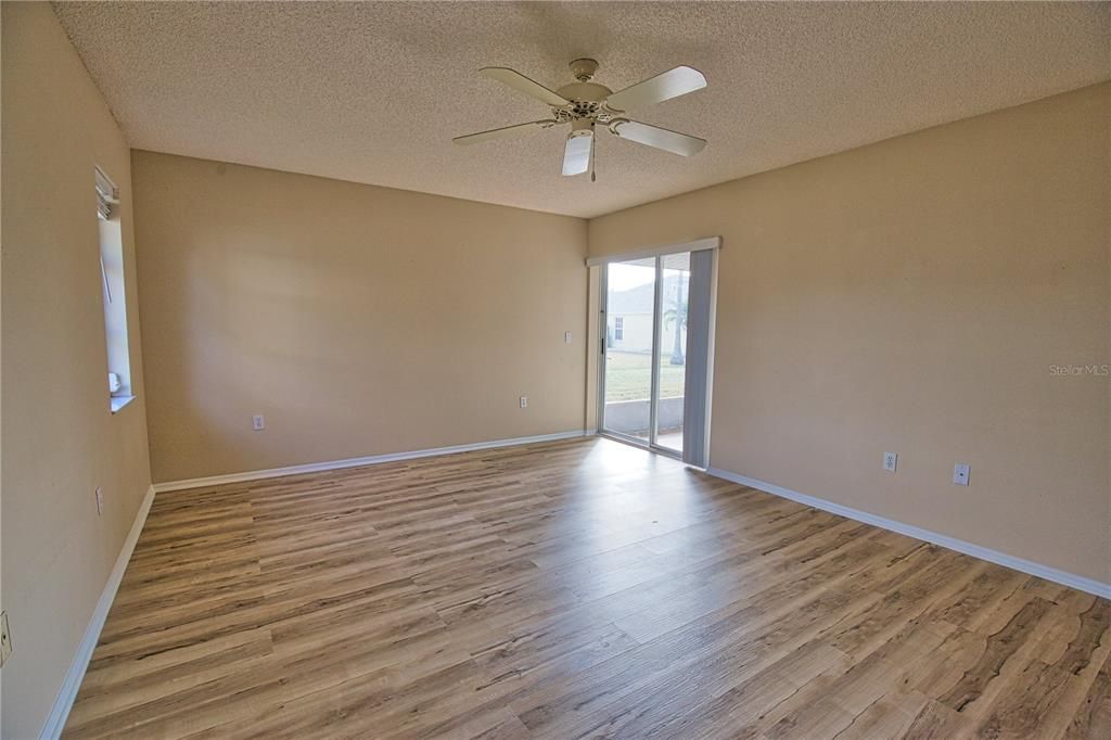 出租: $2,150 (3 贝兹, 2 浴室, 1608 平方英尺)