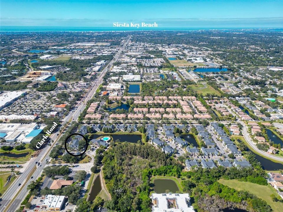 合同活跃: $1,700 (2 贝兹, 2 浴室, 1112 平方英尺)