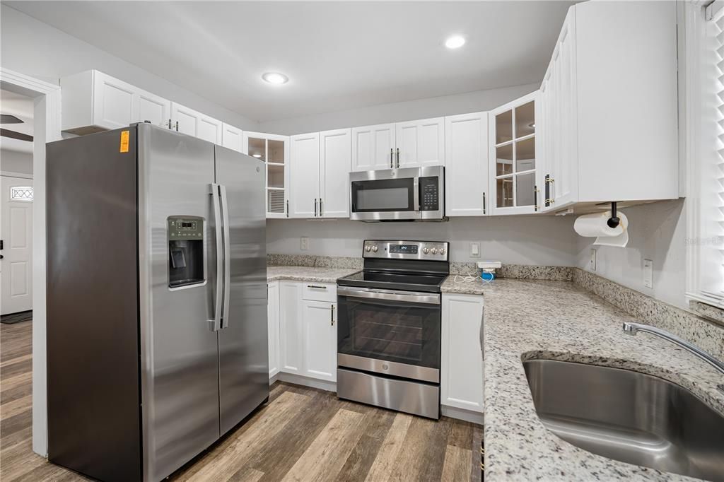 出租: $2,500 (3 贝兹, 2 浴室, 1062 平方英尺)