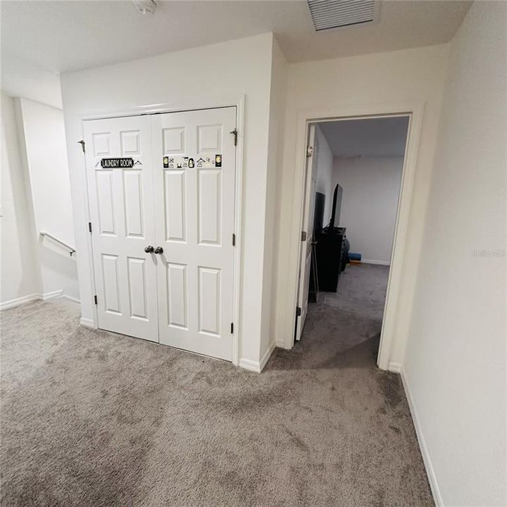 出租: $2,400 (4 贝兹, 3 浴室, 2120 平方英尺)