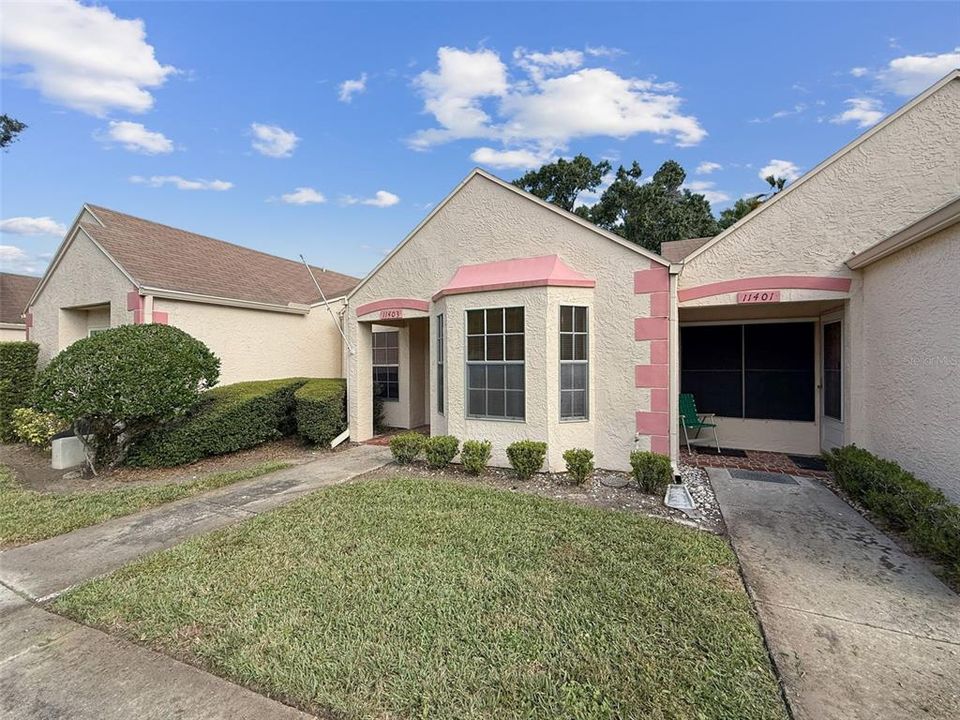 На продажу: $149,000 (2 спален, 2 ванн, 1171 Квадратных фут)