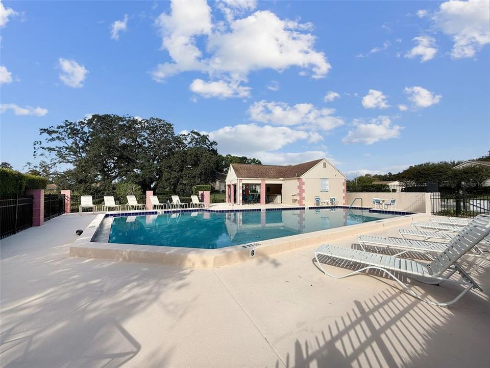 На продажу: $149,000 (2 спален, 2 ванн, 1171 Квадратных фут)