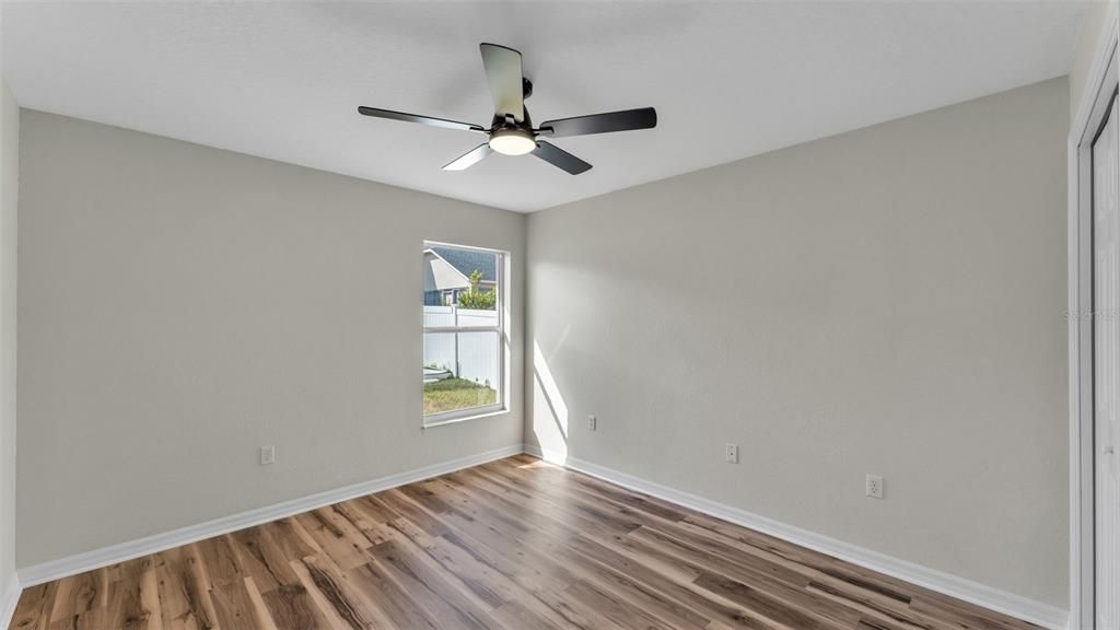 待售: $349,900 (4 贝兹, 2 浴室, 1781 平方英尺)