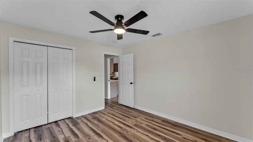 待售: $349,900 (4 贝兹, 2 浴室, 1781 平方英尺)