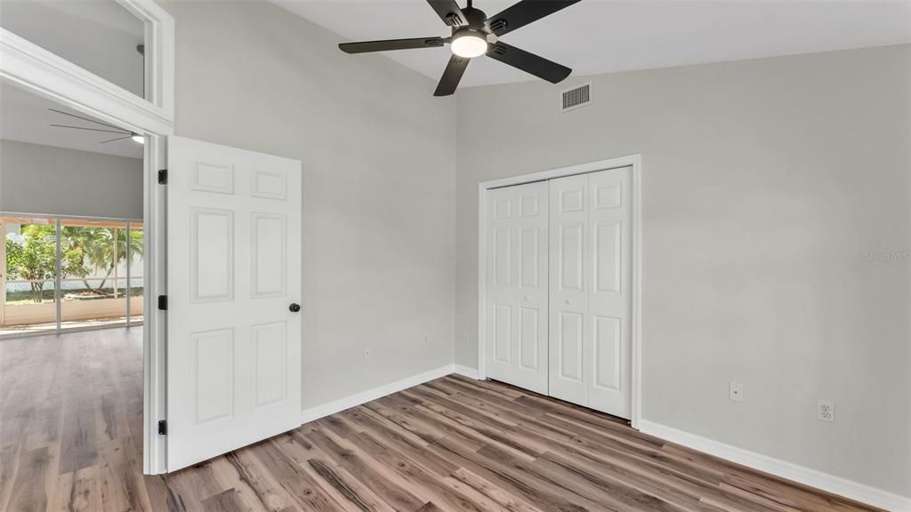 待售: $349,900 (4 贝兹, 2 浴室, 1781 平方英尺)