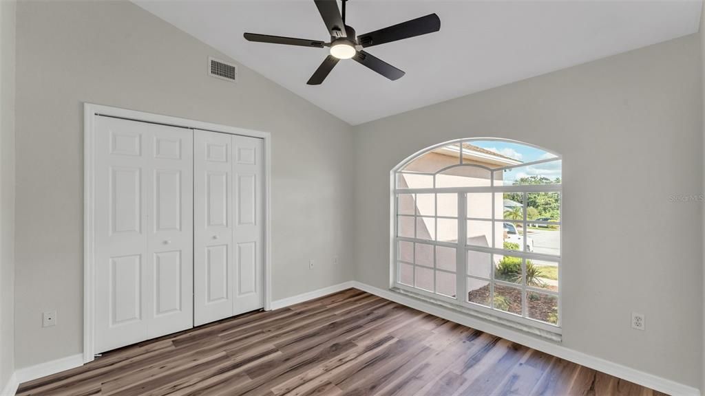 待售: $349,900 (4 贝兹, 2 浴室, 1781 平方英尺)