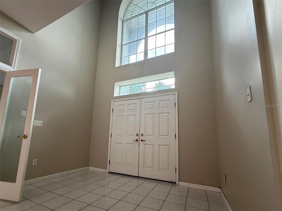 For Sale: $1,399,999 (3 beds, 4 baths, 5016 Square Feet)