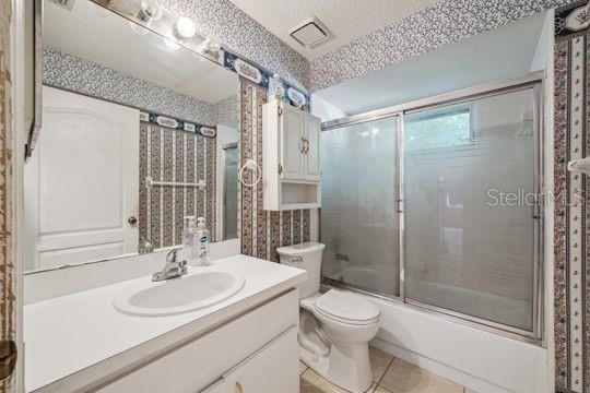 For Sale: $440,000 (3 beds, 2 baths, 1698 Square Feet)