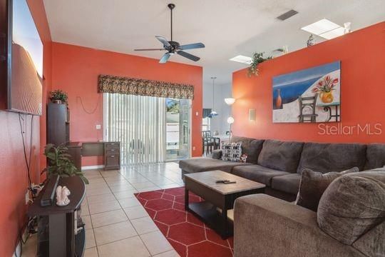 For Sale: $440,000 (3 beds, 2 baths, 1698 Square Feet)