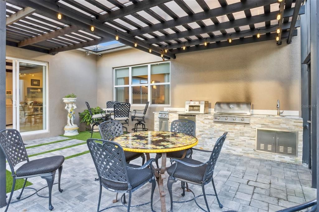 For Sale: $1,100,000 (3 beds, 3 baths, 3778 Square Feet)