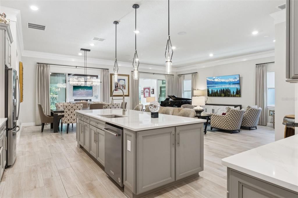 For Sale: $1,100,000 (3 beds, 3 baths, 3778 Square Feet)