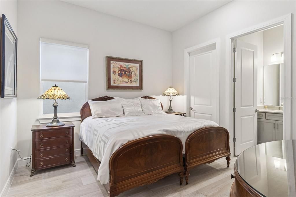 For Sale: $1,100,000 (3 beds, 3 baths, 3778 Square Feet)