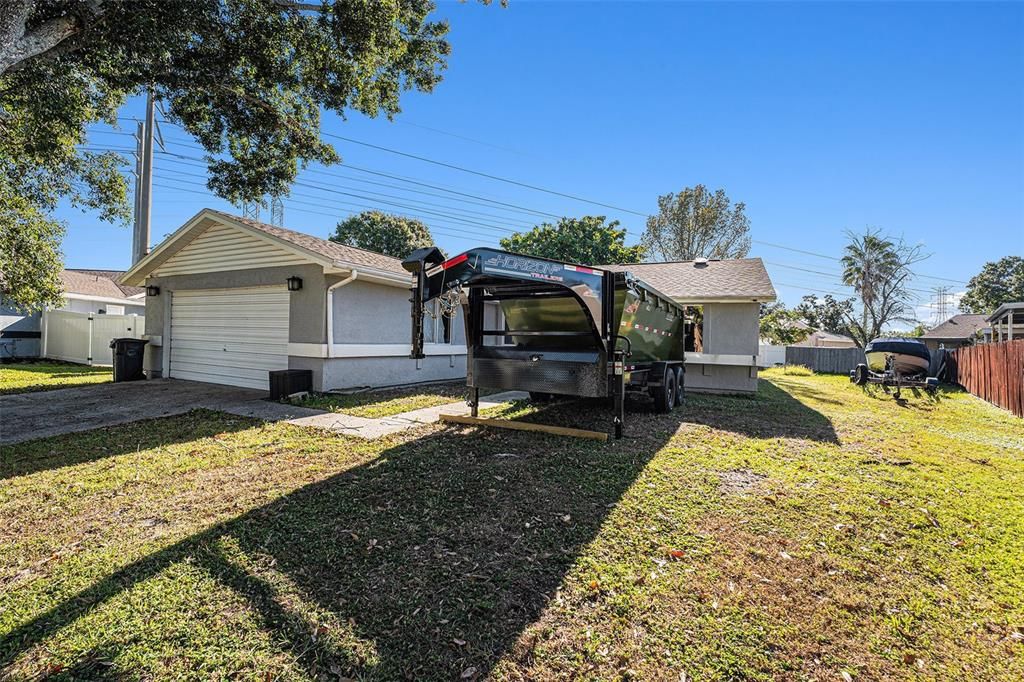 For Sale: $295,000 (3 beds, 2 baths, 1274 Square Feet)