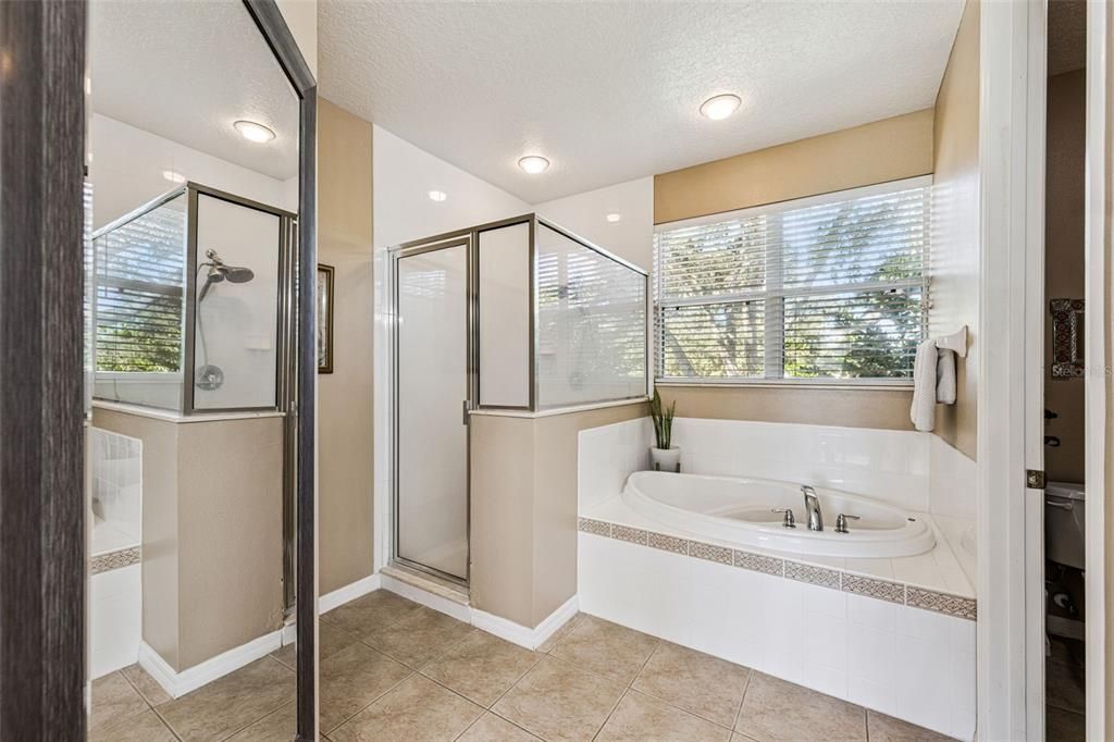 Active With Contract: $440,000 (4 beds, 2 baths, 2520 Square Feet)