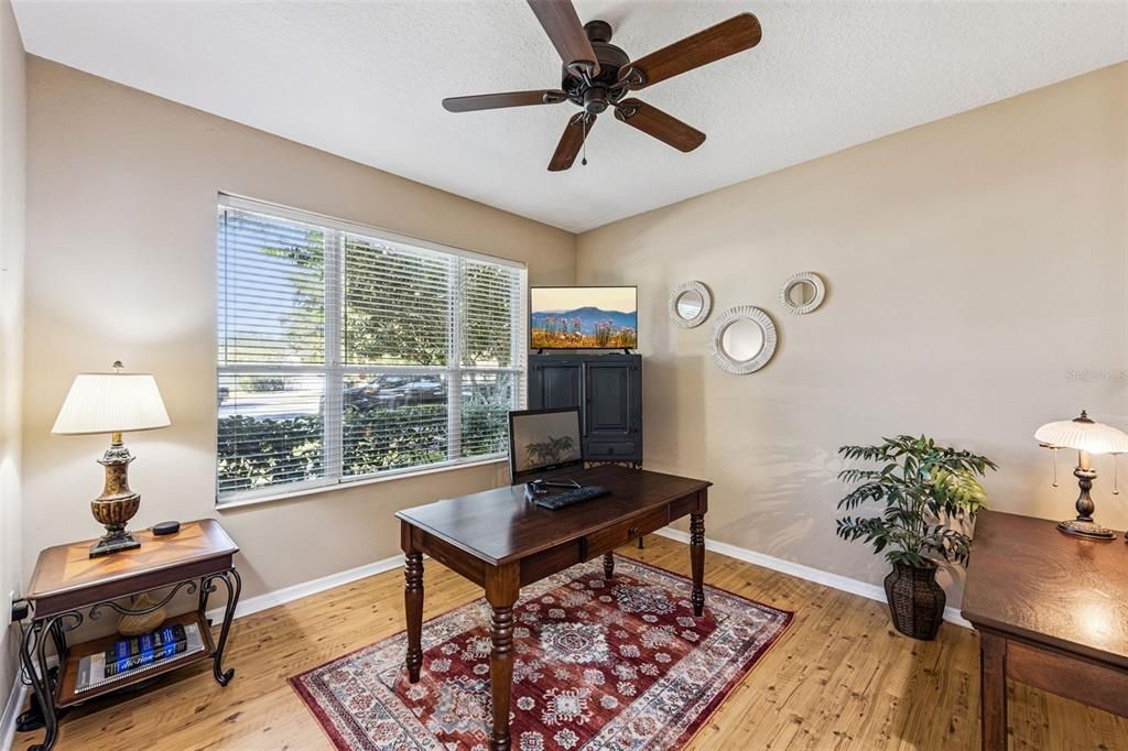 Active With Contract: $440,000 (4 beds, 2 baths, 2520 Square Feet)