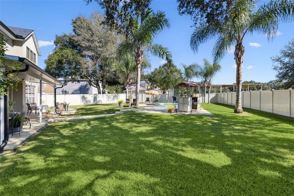 Active With Contract: $440,000 (4 beds, 2 baths, 2520 Square Feet)