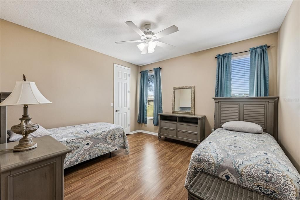 Active With Contract: $440,000 (4 beds, 2 baths, 2520 Square Feet)